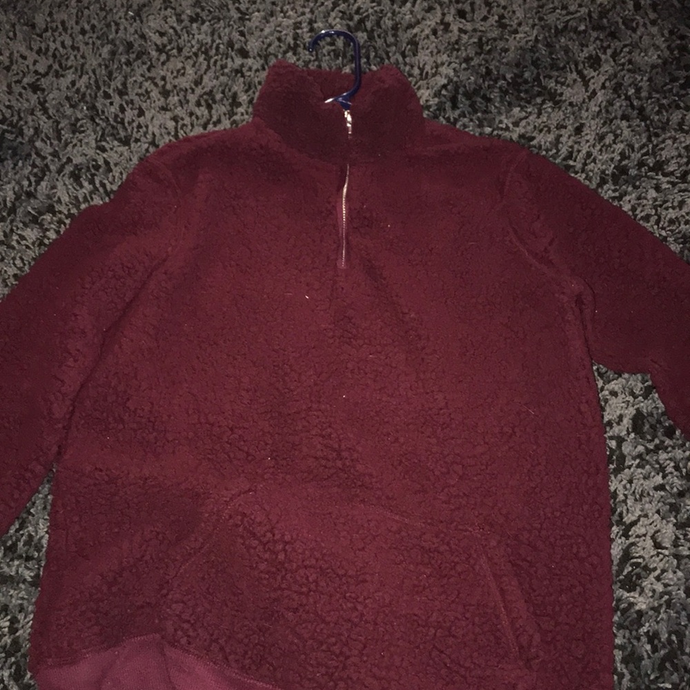 Super cozy maroon quarter zip sweatshirt